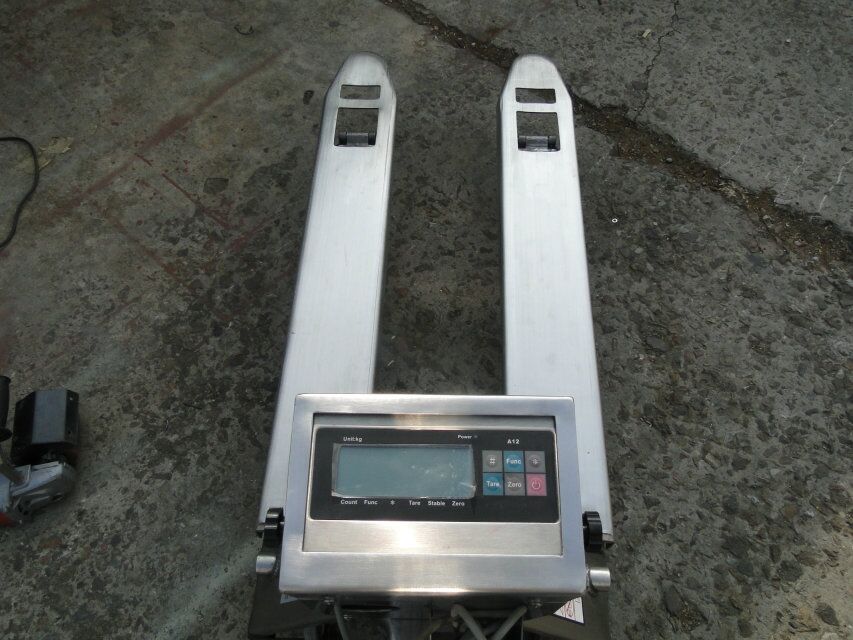 搬運(yùn)不銹鋼叉車(chē)秤 搬運(yùn)不銹鋼叉車(chē)秤